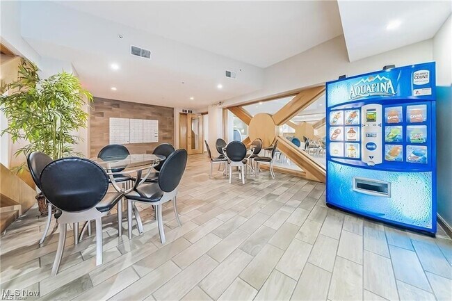 Building Photo - 2222 Detroit Ave