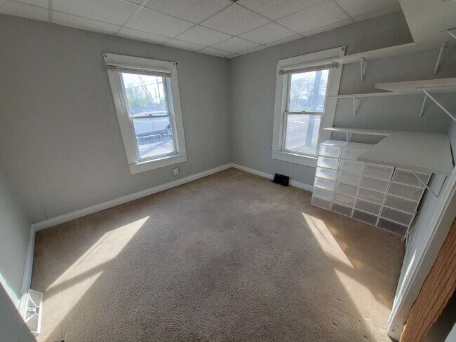 Building Photo - Charming 1 Bedroom Bungalow – A Special Place to Call Home!