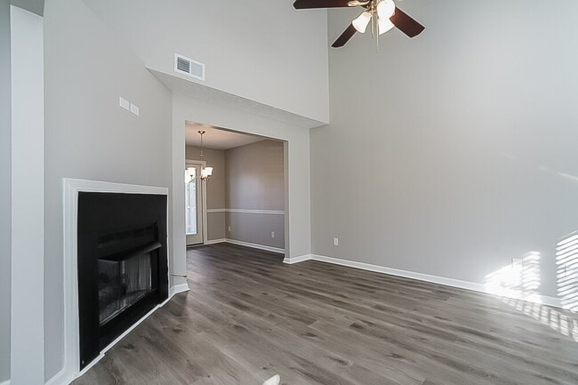 Building Photo - 123 Walton Village Dr