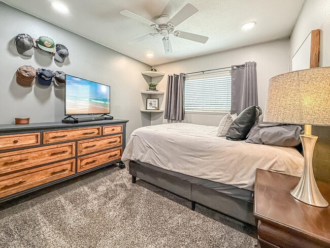 Building Photo - Single-Story Pool Home with RV Parking on Quiet Cul-De-Sac in Prime Simi Valley