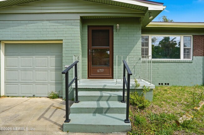 Building Photo - 6713 Provost Rd N