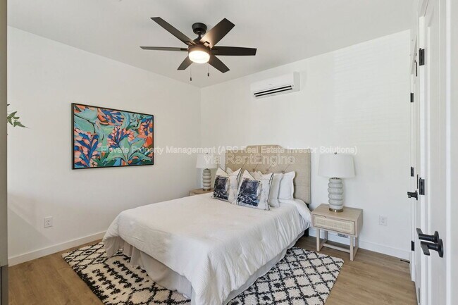 Building Photo - 1624 NW 17th St