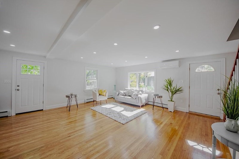 Building Photo - 9 App Ct