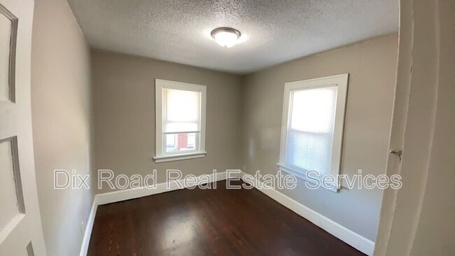 Building Photo - 306 Hudson Ave