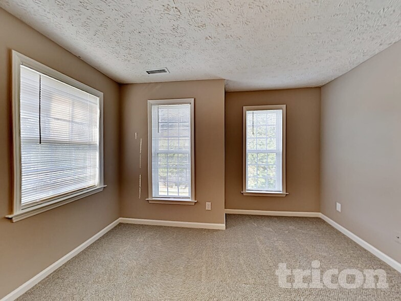 Building Photo - 3328 Neptune Dr