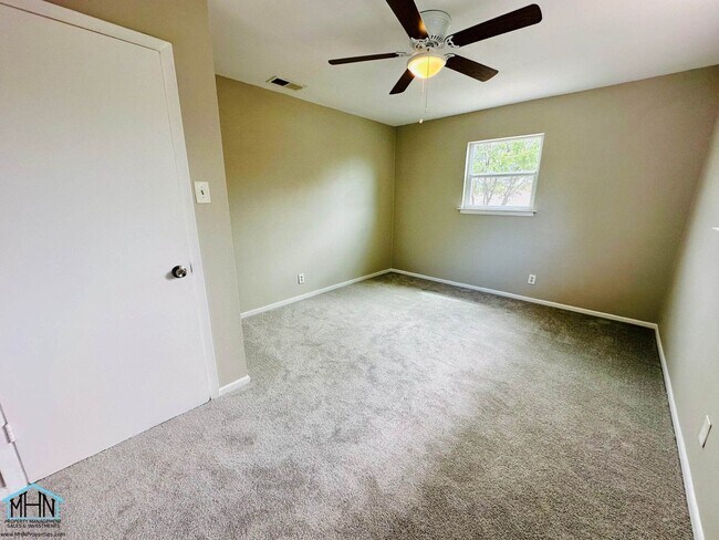 Building Photo - Prestigious Residential Offering: Expansiv...