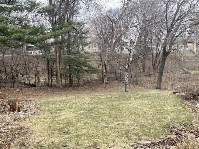 Building Photo - 4846 Birchwood Ln