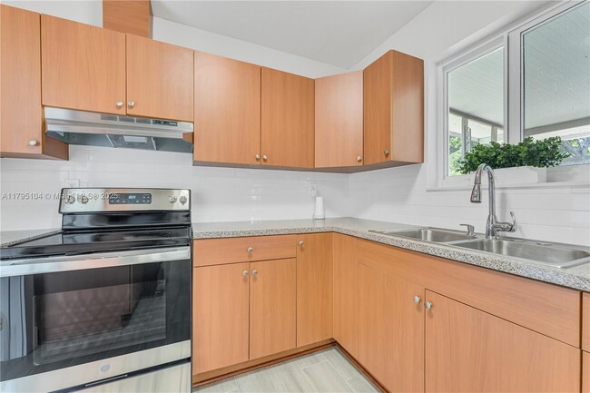 Building Photo - 29731 SW 147th Ave