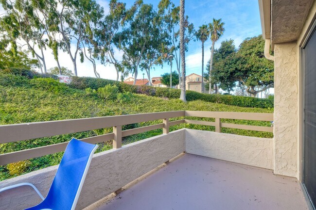 Building Photo - 1951 Swallow Ln