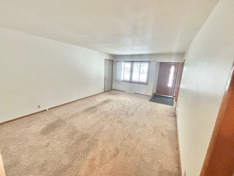 Building Photo - 8701 W 35th St