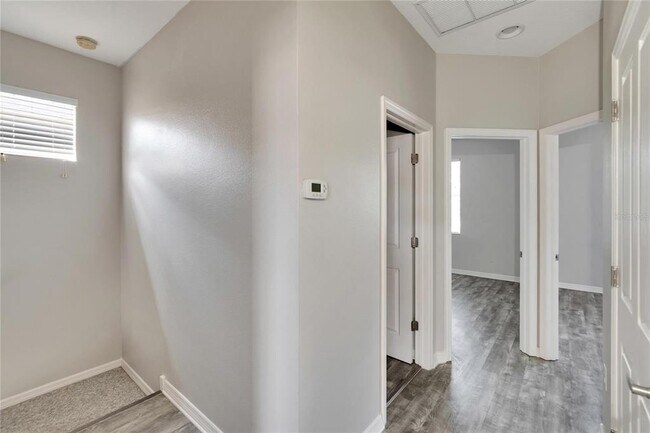 Building Photo - 7322 S Trask St