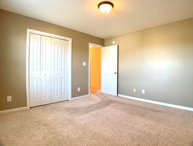 Building Photo - 800 Karmaflux Way