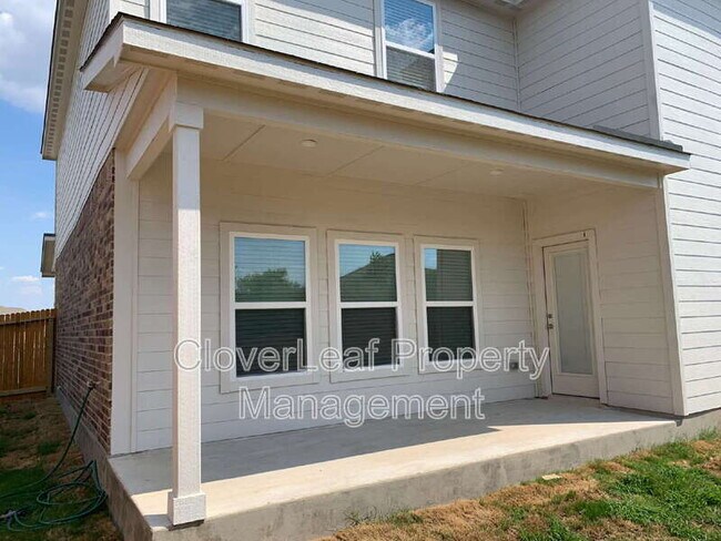 Building Photo - 9039 Gore Cres