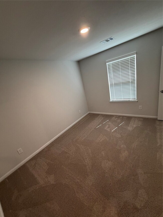 Building Photo - 13212 Musky Dr