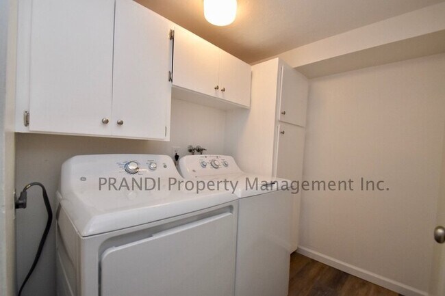 Building Photo - 110A Oliva Ct