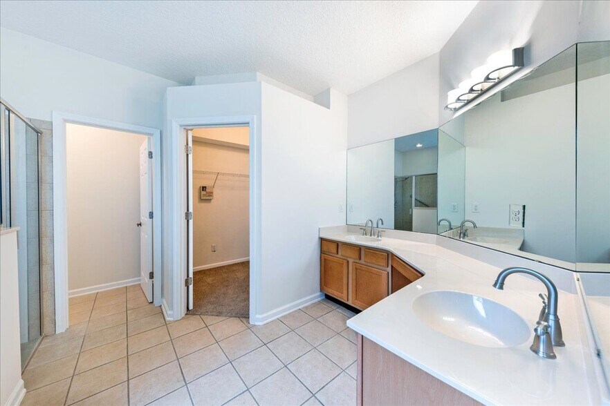 Building Photo - 4569 Comanche Trail Blvd