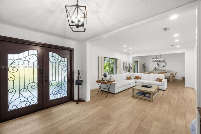 Building Photo - 14615 SW 77th Ct