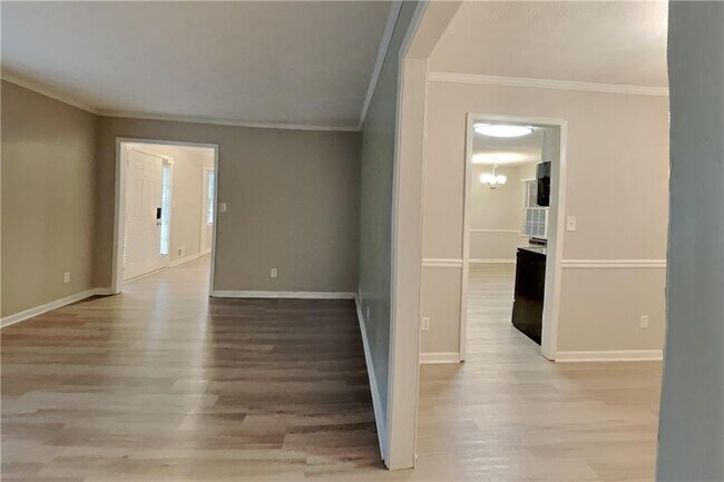Building Photo - 3643 S Marlborough Dr