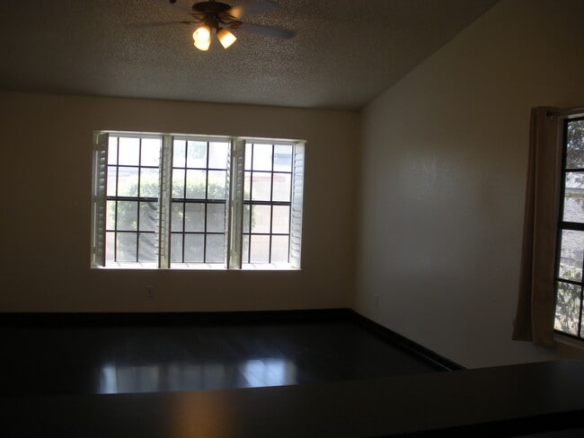Primary Photo - 6611 W Jamaica Dr