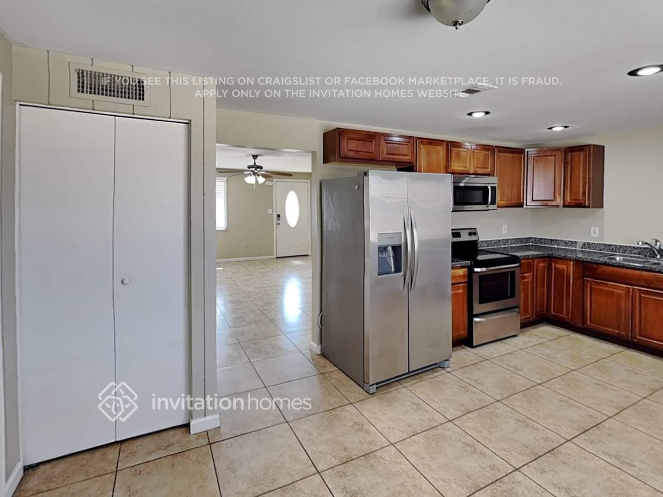 Building Photo - 1536 W Andorra Dr