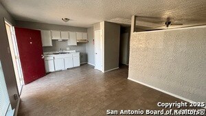 Building Photo - 5603 Bienville Dr