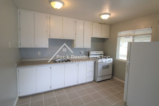 Building Photo - Marysville6042
