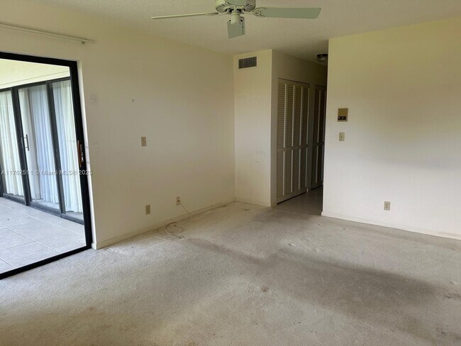Building Photo - 12524 Shoreline Dr
