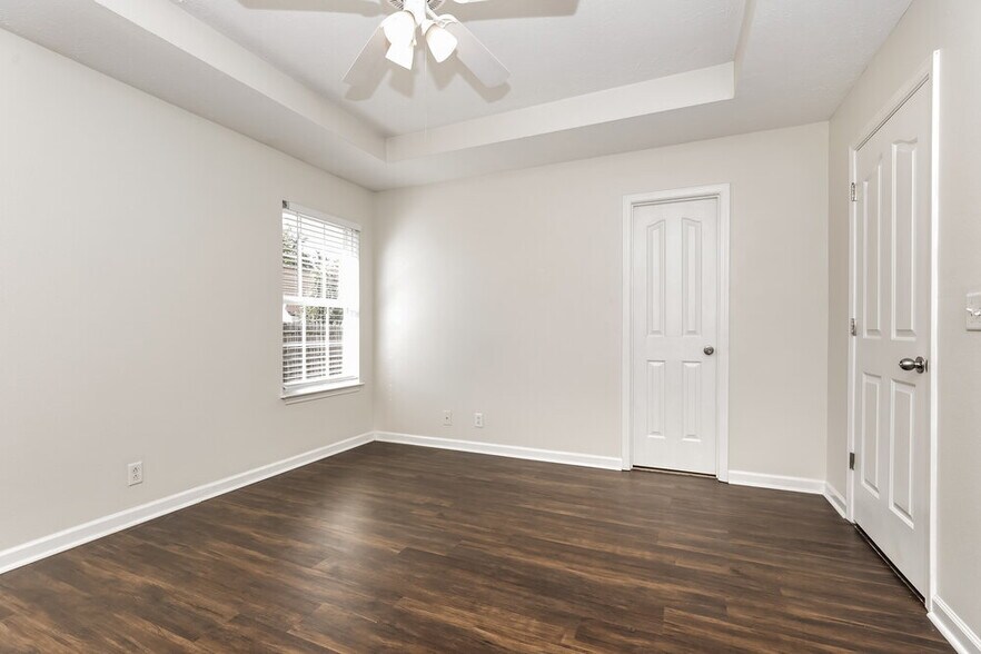 Building Photo - 861 Maricopa Dr