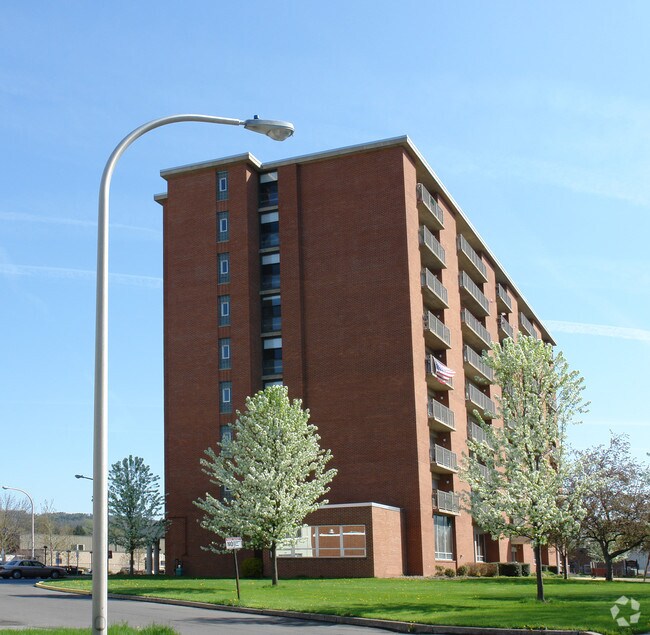 William Hepburn Apartments 400 St Williamsport PA 17701