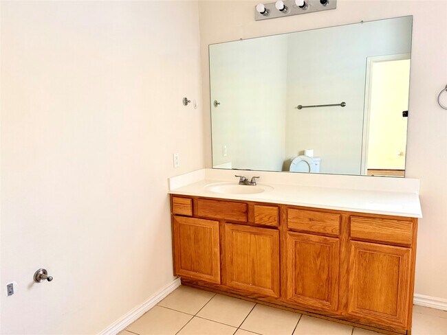 Building Photo - 13743 Canyon Hollow Loop