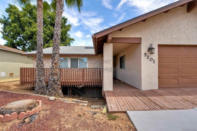 Building Photo - ***Beautiful 6 bed / 3 bath / 2,113 sqft H...