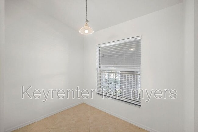 Building Photo - 20071 Barletta Ln