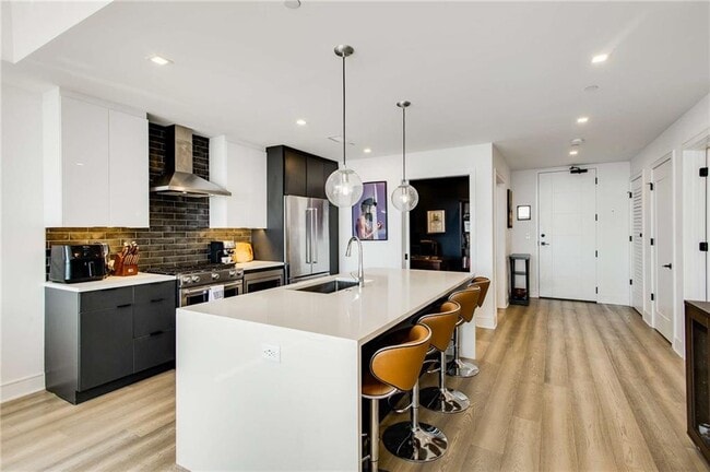 Building Photo - 788 West Marietta St NW