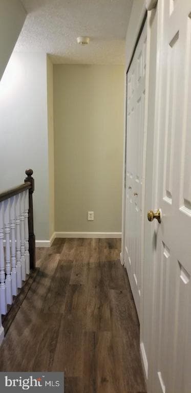 Building Photo - 305 Berkshire Way