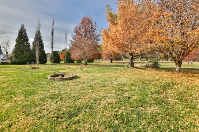 Building Photo - 151 N Meadow Ridge Trail