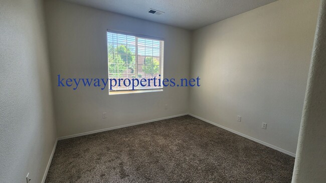 Building Photo - Cabezon Community 2bed Townhome