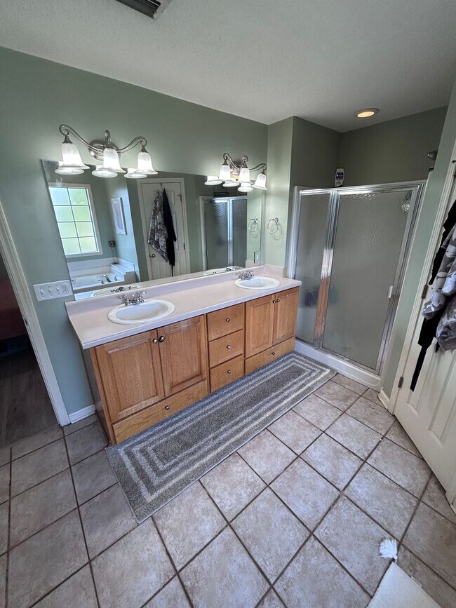 Building Photo - Indian Creek Subdivision!