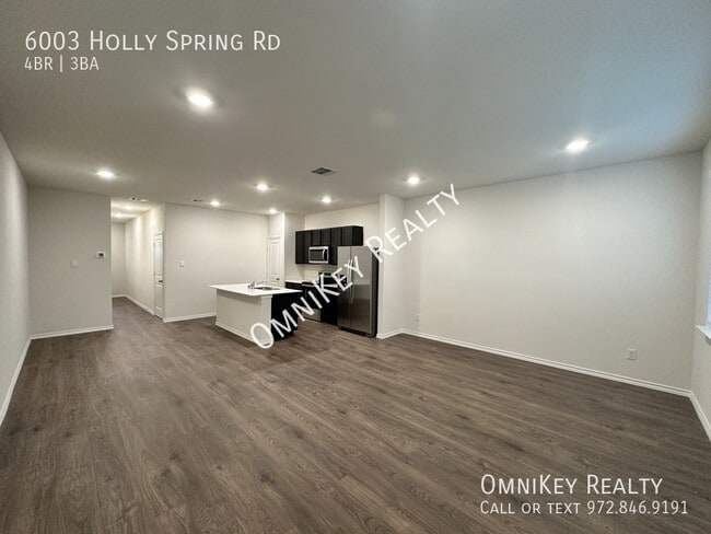 Building Photo - 6003 Holly Spg Rd