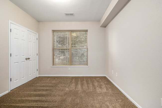 Building Photo - Affordable 4BD, 2BA Arvada Condo Near Olde...