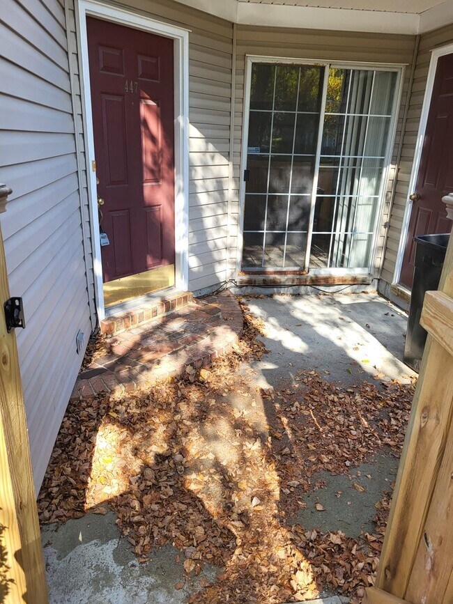 Building Photo - ADKINS RESERVE/SUMMERWIND