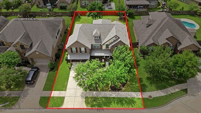 Building Photo - 6010 Green Meadows Ln