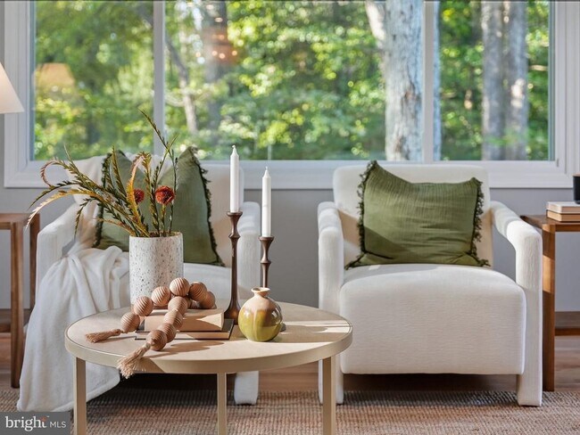 Building Photo - 4512 Sleaford Rd