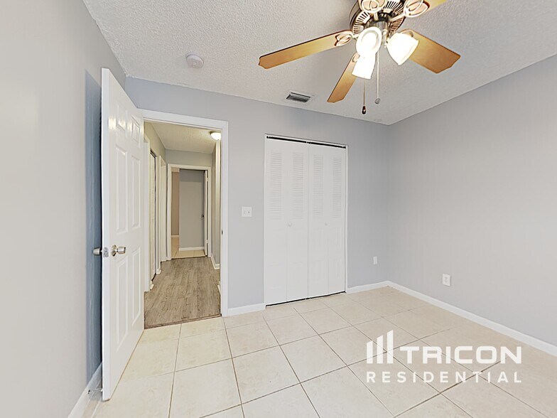 Building Photo - 603 Ephrata Dr