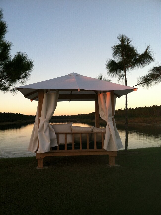 Building Photo - 1795 Shortline Ct