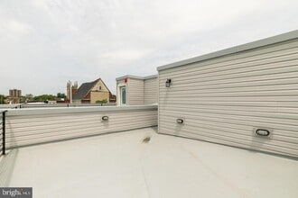 Building Photo - 419 W Cumberland St