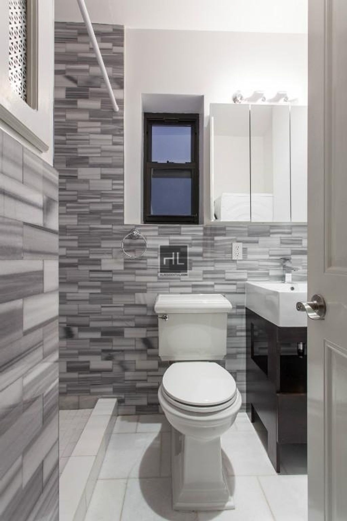 Building Photo - LeRoy Street