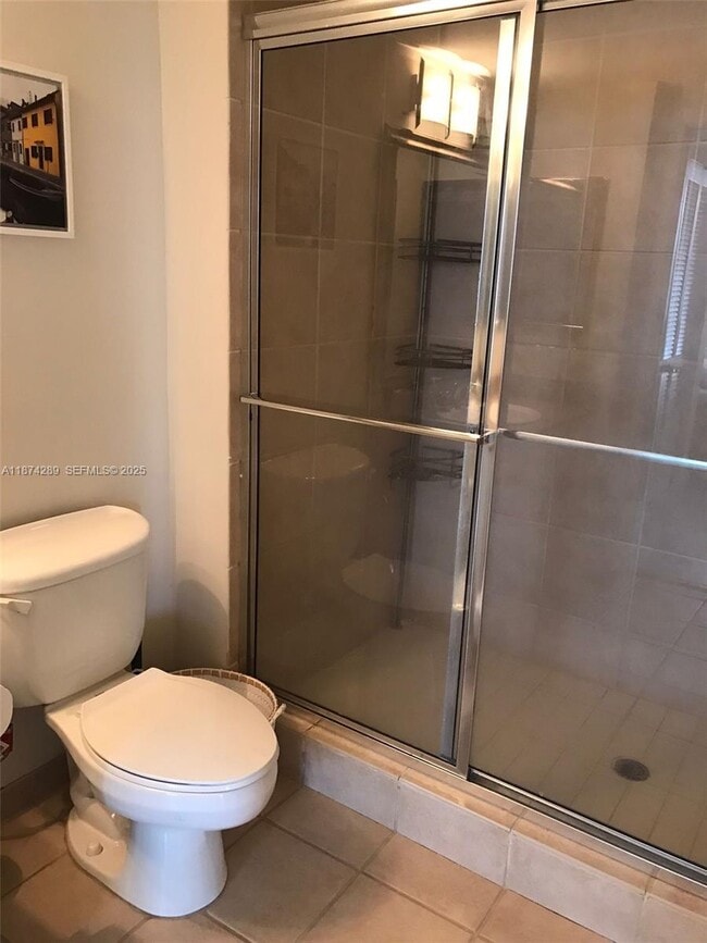 Building Photo - 19501 W Country Club Dr