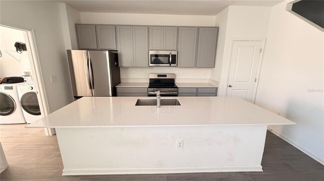 Building Photo - 6153 Blissful St