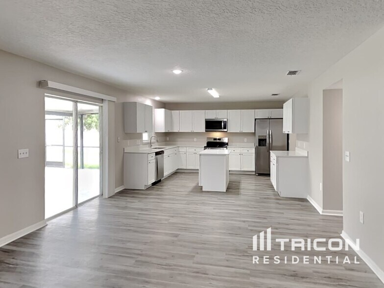 Building Photo - 1795 Sunset Ridge Dr