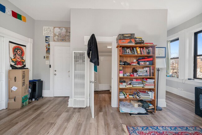 Building Photo - 23 Bedford Square